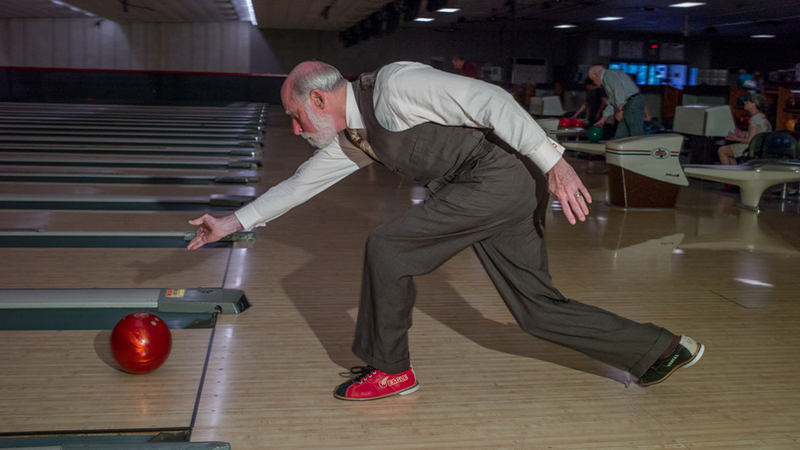 Illustration for article titled Bowling with God: Vint Cerf Talks Time Travel, Porn, and Web Addiction